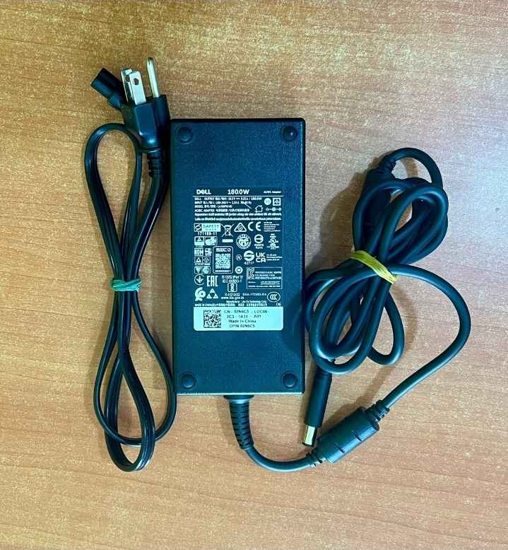 Dell / Alienware 180 Watt Laptop Charger Power Adapter