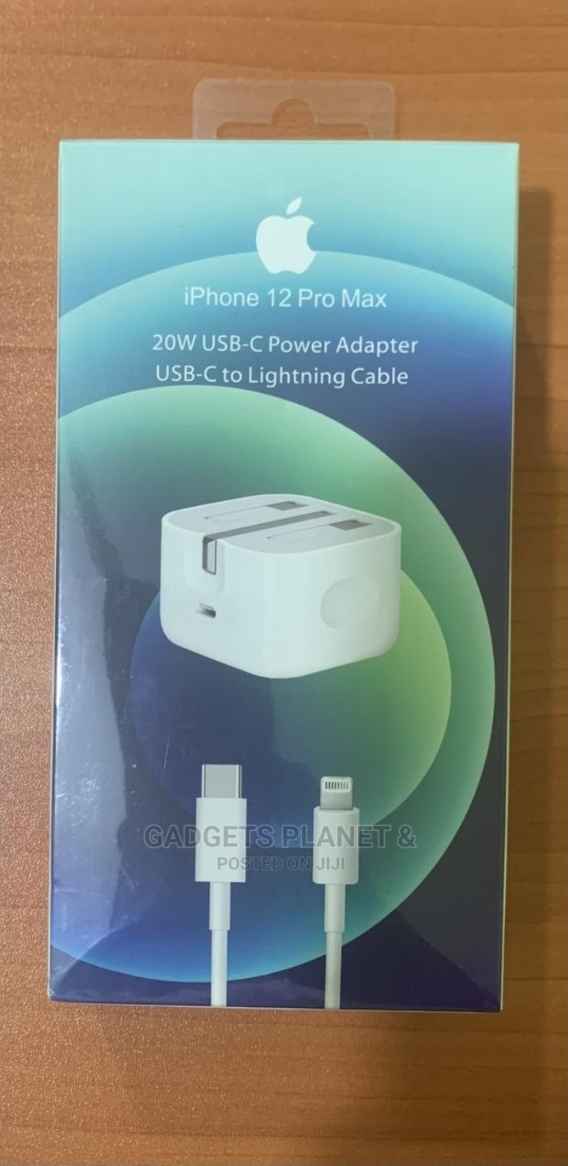 Apple 3 Pins USB C to Lightening Complete Charger - 20W