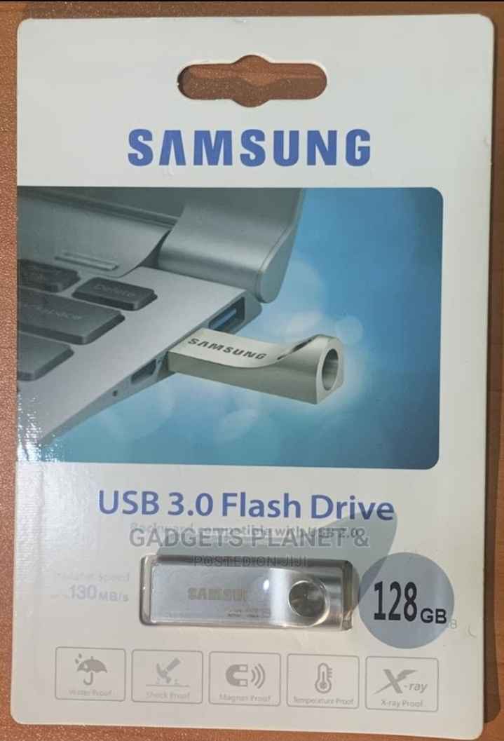 128 Gigabytes Samsung USB 3.0 Flash Drive - 128gb