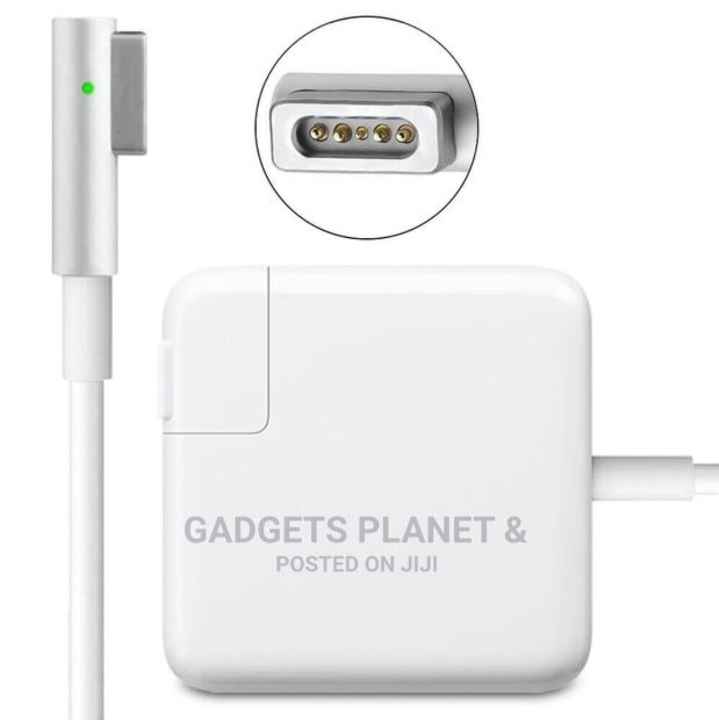 Apple 60w Magsafe Power Adaptor for Macbook