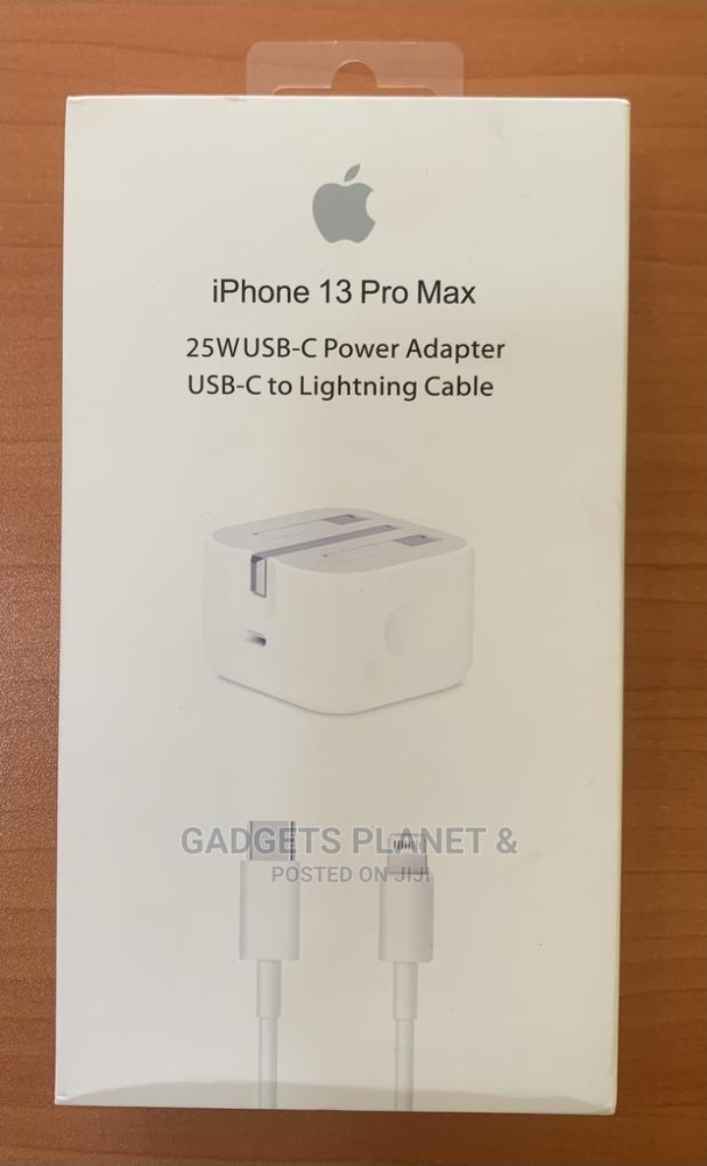 Apple iPhone USB C to Lightening Complete Charger - 25W